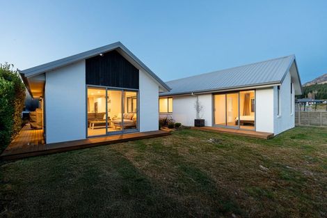 Photo of property in 3 Shipton Court, Lower Shotover, Queenstown, 9304