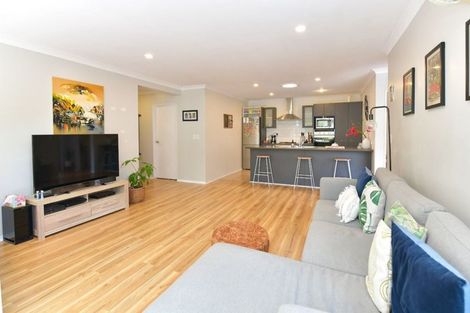 Photo of property in 52 Alec Craig Way, Gulf Harbour, Whangaparaoa, 0930