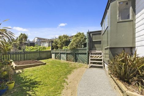 Photo of property in 16a Jasmine Grove, Maungaraki, Lower Hutt, 5010