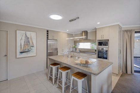 Photo of property in 20 Heritage Close, Whitianga, 3510