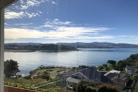 Photo of property in 34 Hungerford Road, Lyall Bay, Wellington, 6022