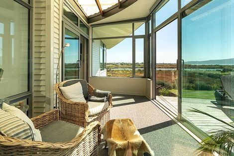 Photo of property in 116 Queens Road, Waikanae Beach, Waikanae, 5036