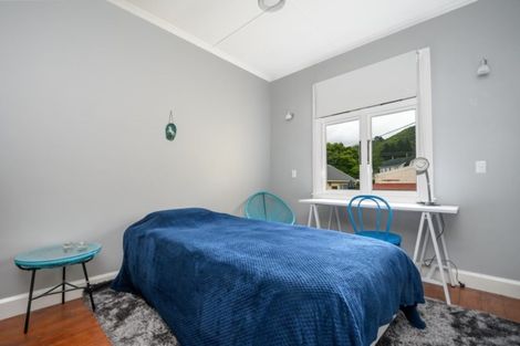 Photo of property in 50 Durham Street, Picton, 7220