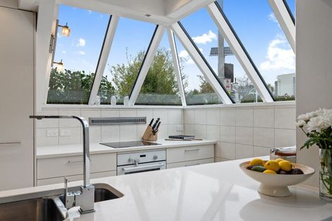 Photo of property in 96 Rossall Street, Merivale, Christchurch, 8014