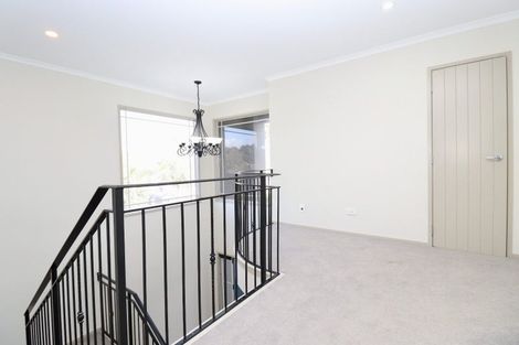Photo of property in 9 Chard Place, Flat Bush, Auckland, 2016