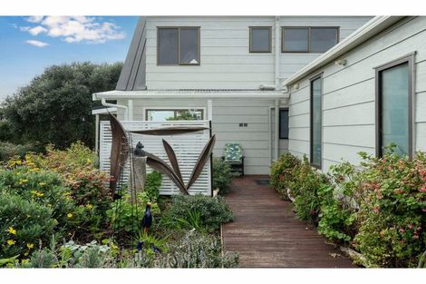 Photo of property in 87 Doves Bay Road, Kerikeri, 0294