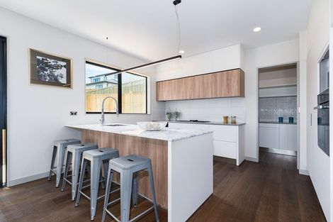 Photo of property in 14 Drover Close, Flat Bush, Auckland, 2019