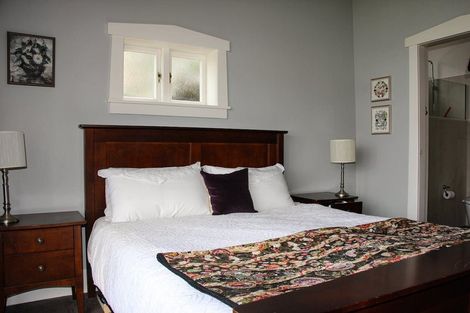 Photo of property in 90a Awa Road, Seatoun, Wellington, 6022