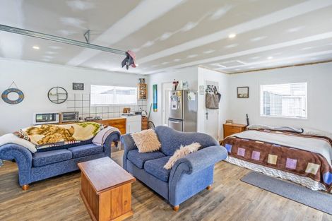 Photo of property in 15 Alf Simpson Drive, Whitianga, 3510