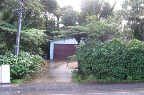Photo of property in 133 Woodlands Park Road, Titirangi, Auckland, 0604