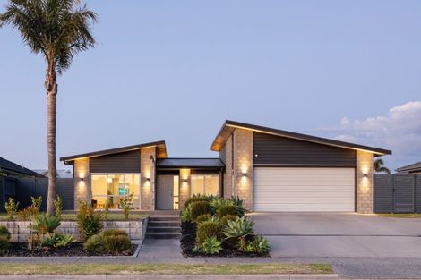 Photo of property in 79 The Boulevard, Papamoa Beach, Papamoa, 3118