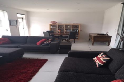 Photo of property in 6 Baber Drive, Stonefields, Auckland, 1072
