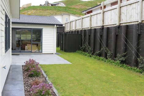 Photo of property in 10 Bickerton Rise, Churton Park, Wellington, 6037