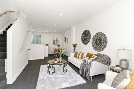 Photo of property in 9 Murphy Street, Thorndon, Wellington, 6011