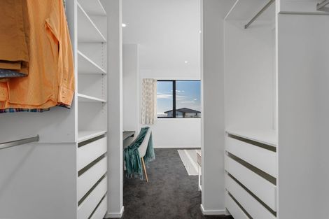 Photo of property in 2b Kaiaho Close, Aotea, Porirua, 5024