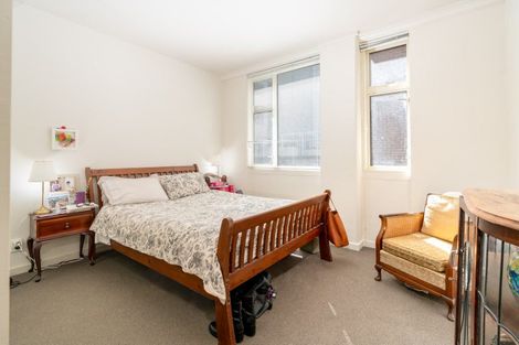 Photo of property in De Vere Apartments, 10/23 Tennyson Street, Te Aro, Wellington, 6011