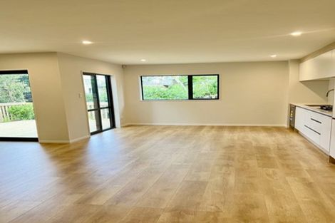 Photo of property in 45c Seon Place, Birkdale, Auckland, 0626