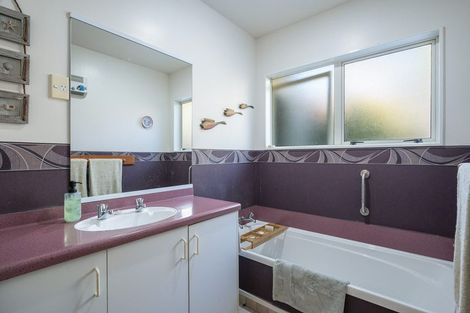 Photo of property in 12 Ledbury Road, Atawhai, Nelson, 7010