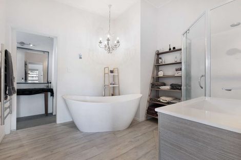 Photo of property in 64 Harrisville Road, Tuakau, 2121