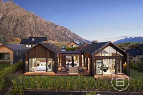 Photo of property in 8 Stockyard Lane, Jacks Point, Queenstown, 9371