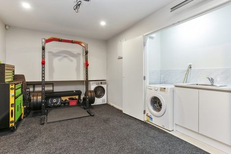 Photo of property in 21d Cherry Tree Place, Massey, Auckland, 0614
