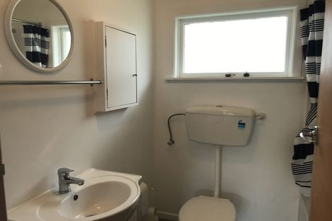 Photo of property in 1/23 Dallinghoe Crescent, Milford, Auckland, 0620