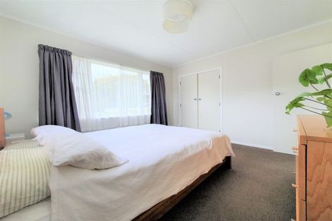 Photo of property in 37 Bonnie Glen Crescent, Ebdentown, Upper Hutt, 5018