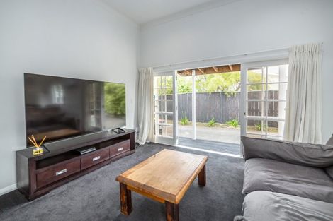 Photo of property in 10 Philip Street, Carterton, 5713