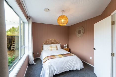 Photo of property in 10 Mahuri Road, Otatara, Invercargill, 9879