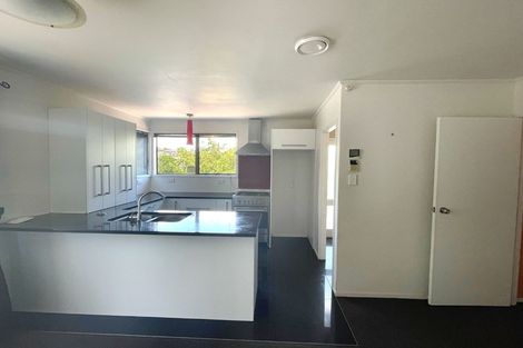 Photo of property in 7 Correa Court, Goodwood Heights, Auckland, 2105