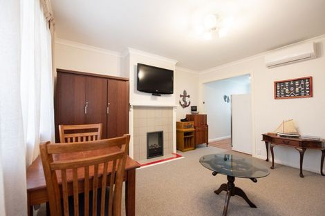 Photo of property in 11-19 Wellington Street, Picton, 7220