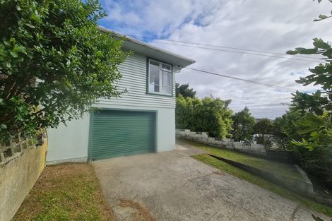 Photo of property in 28 Arapiko Street, Johnsonville, Wellington, 6037