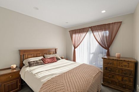 Photo of property in 10 Lorna Irene Drive, Raumati South, Paraparaumu, 5032