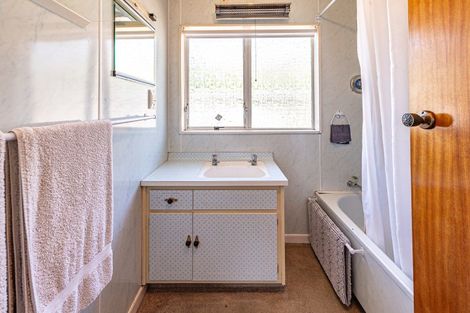 Photo of property in 6 Cornfoot Street, Castlecliff, Whanganui, 4501