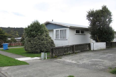 Photo of property in 3 Pencarrow Crescent, Wainuiomata, Lower Hutt, 5014