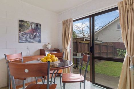 Photo of property in 15 Weld Street, Cambridge, 3434