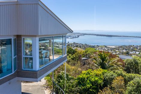 Photo of property in 7 Belleview Terrace, Mount Pleasant, Christchurch, 8081