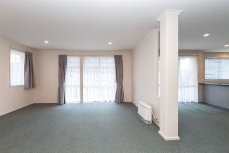 Photo of property in 8 Grevillea Place, Melville, Hamilton, 3206