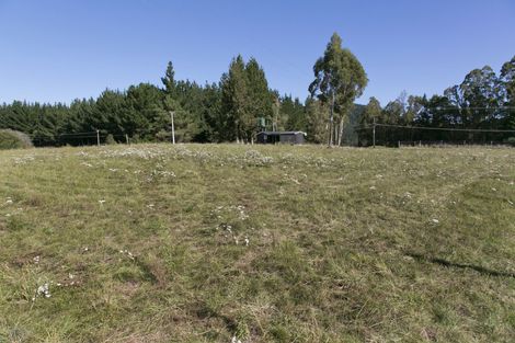 Photo of property in 654b Tukairangi Road, Kinloch, Taupo, 3385