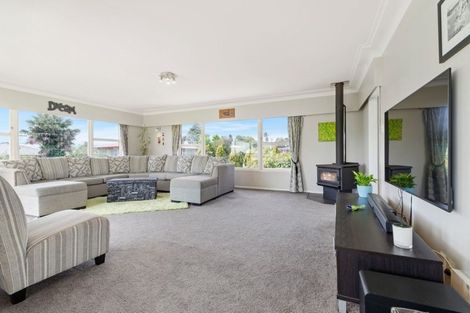 Photo of property in 8 Halberg Street, Papakura, 2110