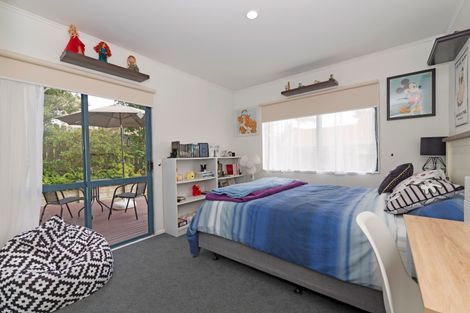 Photo of property in 27 Milan Drive, Glen Eden, Auckland, 0602