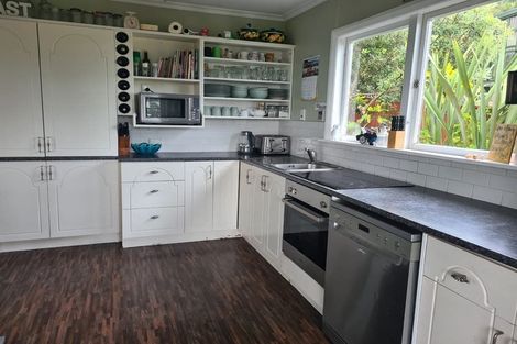 Photo of property in 58 Lake Ferry Road, Lake Ferry, Featherston, 5772