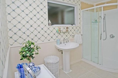 Photo of property in 46 Kilmarnock Street, Wallacetown, 9816