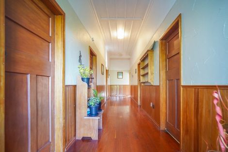 Photo of property in 54 Grey Street, Marton, 4710