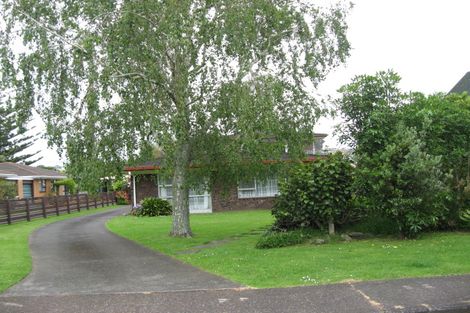 Photo of property in 1/17 Motuora Road, Manly, Whangaparaoa, 0930