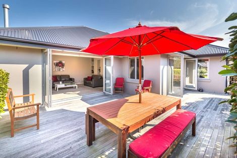 Photo of property in 6 Heathridge Place, Lincoln, 7608