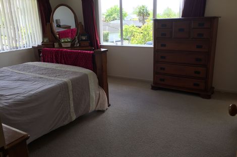 Photo of property in 51 Westpark Drive, West Harbour, Auckland, 0618