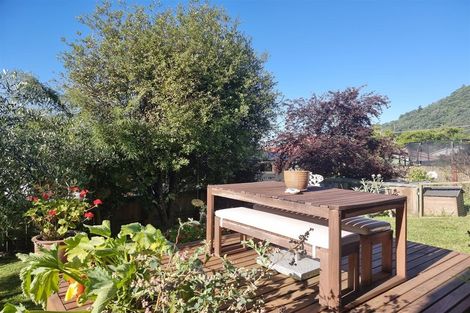 Photo of property in 71a Kent Street, Picton, 7220