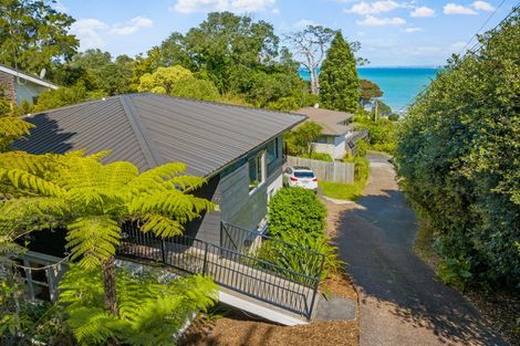 Photo of property in 26b Wade River Road, Stanmore Bay, Whangaparaoa, 0932