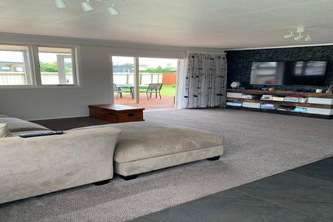 Photo of property in 8 Mission Road, Port Waikato, Tuakau, 2695